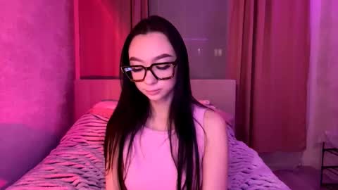 Snapshot of nilsamazuo chatting on November 28, 4:53 pm Margot online show from November 28, 4:53 pm