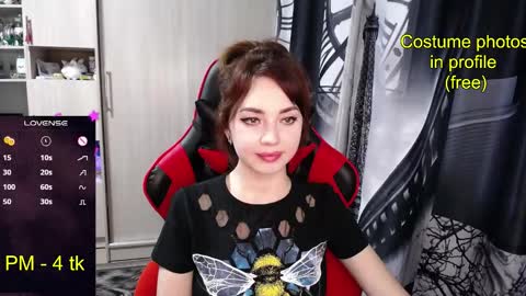 Snapshot of nimfeya chatting on October 27, 7:18 pm Nimfeya online show from October 27, 7:18 pm