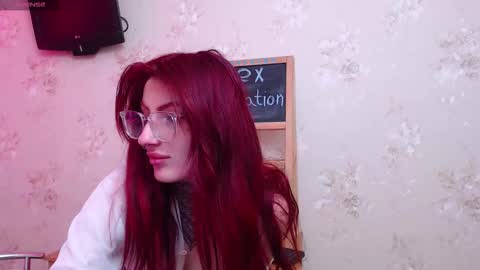 Nina online show from February 3, 7:13 am