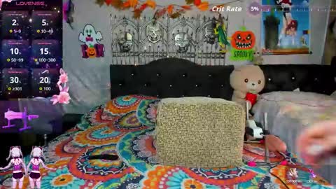 Nina Gauther  online show from October 15, 7:03 pm