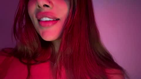 Snapshot of nina_mon chatting on October 24, 5:15 am Angie online show from October 24, 5:15 am