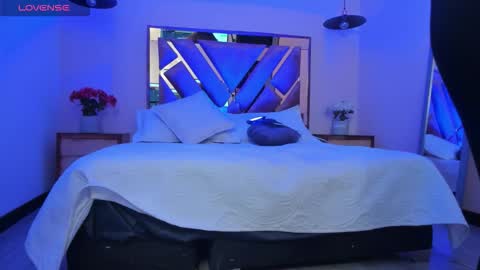 Nina myers online show from January 18, 2:37 am