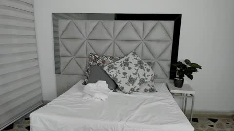  Nina  online show from February 22, 11:03 pm