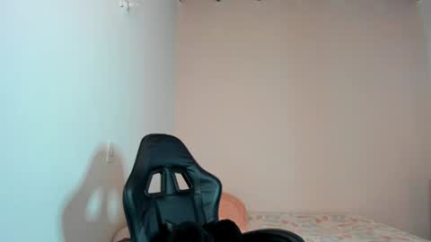  Nina  online show from April 7, 6:19 pm