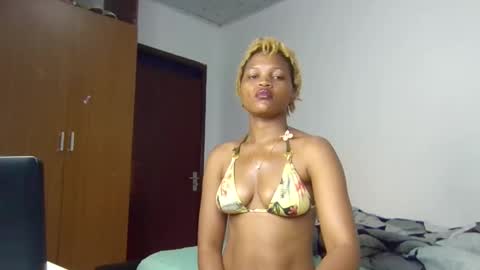 Nina online show from December 17, 12:49 am