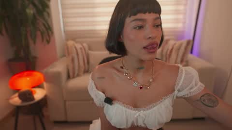    online show from April 19, 12:15 pm