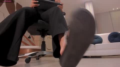 Nina online show from November 27, 5:20 am