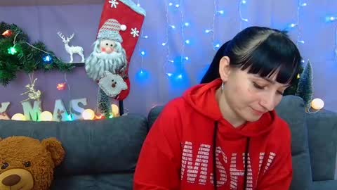 ninaflawlees online show from December 1, 7:14 pm