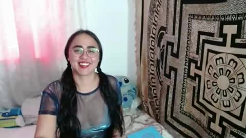 Snapshot of ninakravtz chatting on October 21, 4:19 pm N I N A online show from October 21, 4:19 pm