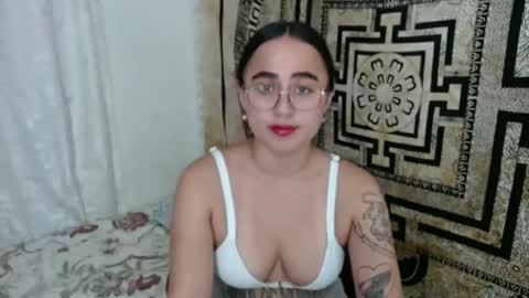 Snapshot of ninakravtz chatting on November 3, 10:42 pm N I N A online show from November 3, 10:42 pm