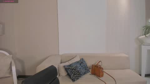  Nina  online show from March 30, 6:20 pm