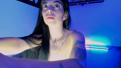 ninamonroee online show from March 8, 2:04 am