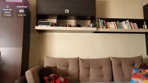 Snapshot of ninanovalicious chatting on October 23, 8:13 am NinaNovalicious online show from October 23, 8:13 am