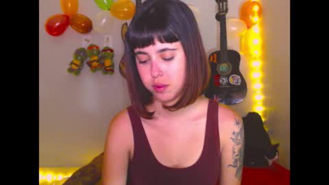 ninapellegrini17 online show from October 16, 9:16 pm