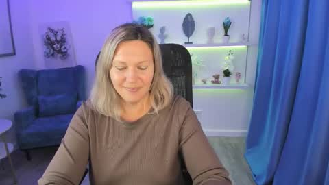 Snapshot of ninastarle chatting on September 13, 11:32 am ninastarle online show from September 13, 11:32 am