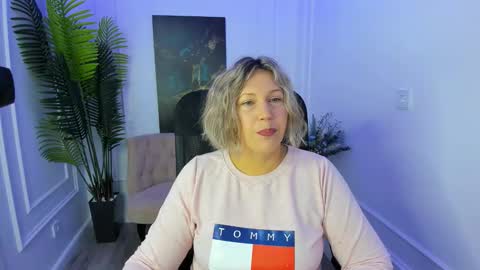 Snapshot of ninastarle chatting on September 26, 6:28 am ninastarle online show from September 26, 6:28 am