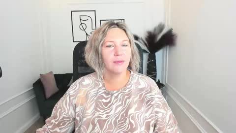 Snapshot of ninastarle chatting on September 28, 4:29 am ninastarle online show from September 28, 4:29 am