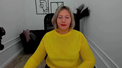 Snapshot of ninastarle chatting on October 2, 4:41 am ninastarle online show from October 2, 4:41 am