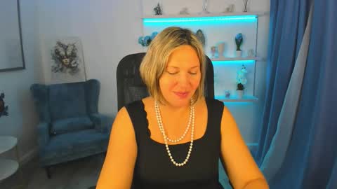 Snapshot of ninastarle chatting on October 5, 4:44 am ninastarle online show from October 5, 4:44 am