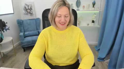 Snapshot of ninastarle chatting on October 8, 5:05 am ninastarle online show from October 8, 5:05 am