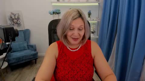 Snapshot of ninastarle chatting on November 20, 5:18 am ninastarle online show from November 20, 5:18 am