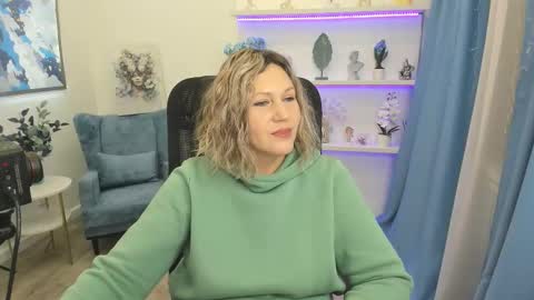 ninastarle online show from January 11, 11:59 am