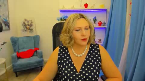 ninastarle online show from February 20, 11:43 am