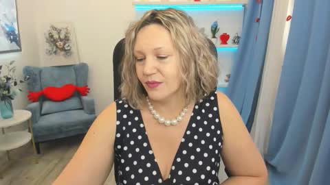 ninastarle online show from March 7, 11:29 am