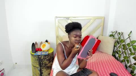 Snapshot of ninawilins994 chatting on September 13, 9:31 am Ninawilins994 online show from September 13, 9:31 am