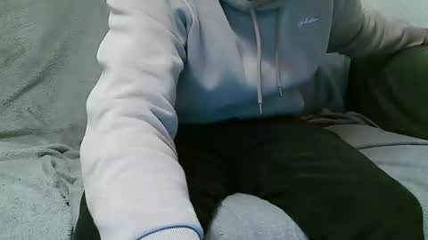 Nineinches online show from March 9, 8:31 pm