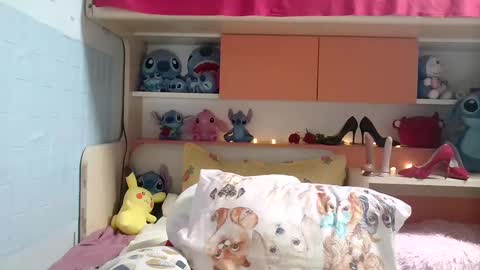 SunnyNatalie Wang online show from February 4, 11:27 am