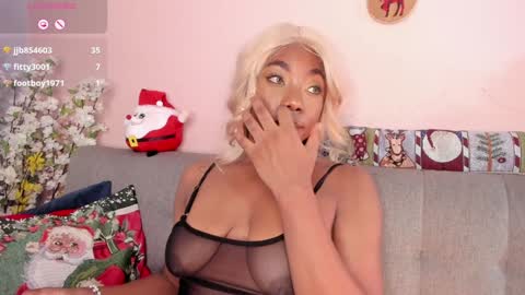 NINI  online show from December 10, 3:01 pm