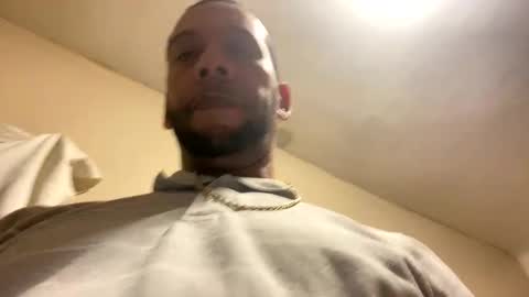 Snapshot of ninolindo919 chatting on November 10, 4:22 am ninolindo919 online show from November 10, 4:22 am