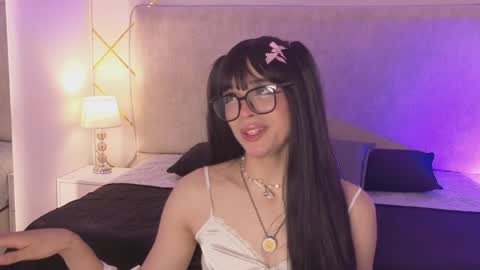 nioki_ online show from April 10, 4:17 am