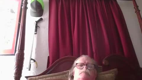 Snapshot of nipplechaser chatting on February 9, 2:06 am nipplechaser online show from February 9, 2:06 am