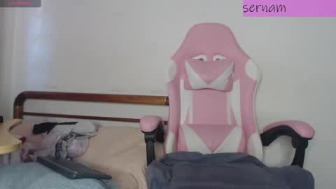 Nicolle  online show from October 13, 9:26 pm