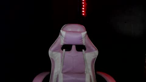 Snapshot of nitchiefucker chatting on January 15, 9:13 am Nadz online show from January 15, 9:13 am