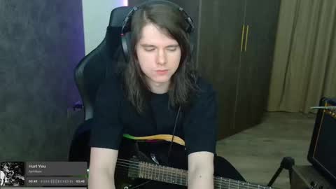 Snapshot of nitroshade chatting on February 1, 2:58 am nitroshade online show from February 1, 2:58 am