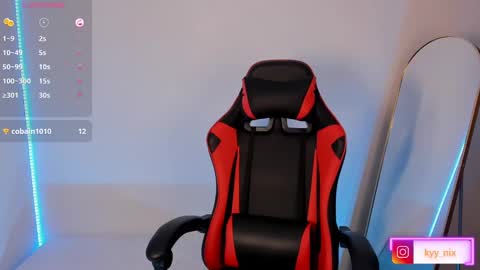 Nicki  online show from February 28, 6:32 am