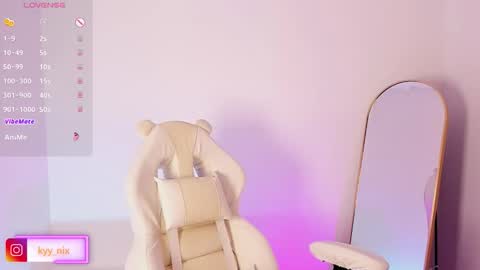 Nicki  online show from March 17, 10:24 pm