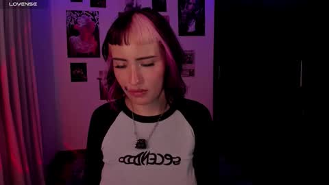 Nixxie  online show from March 27, 4:40 am