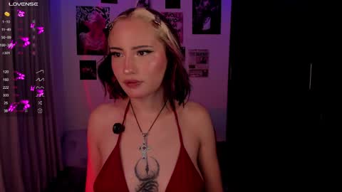 Nixxie  online show from April 10, 2:06 am