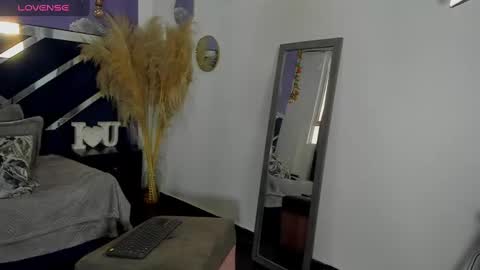 noa_bonucci online show from March 8, 3:56 pm