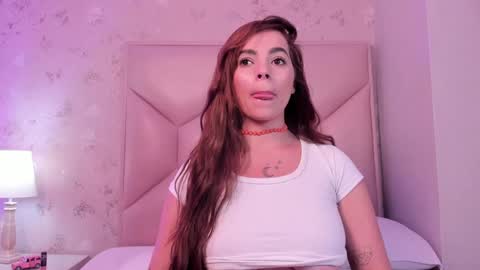   ambarsulliva  online show from January 15, 5:47 pm