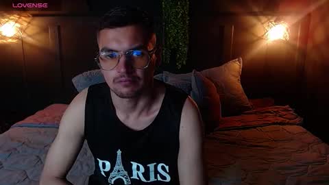 Snapshot of noah__20 chatting on October 30, 2:46 am Noah online show from October 30, 2:46 am