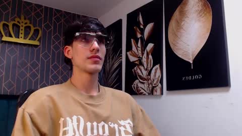 Noah Brigth online show from February 23, 9:48 pm