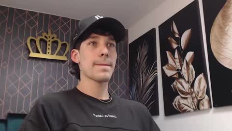 Noah Brigth online show from March 5, 3:08 am