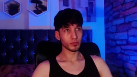 Noah Brigth online show from October 10, 2:32 am