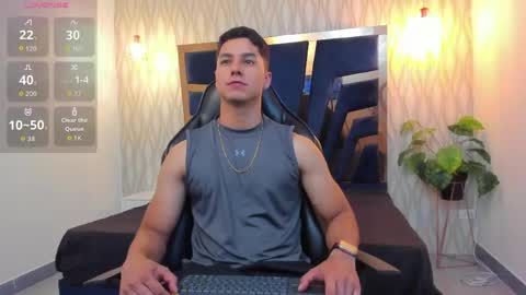 Snapshot of noah_clarkk chatting on April 27, 5:22 pm Noah online show from April 27, 5:22 pm