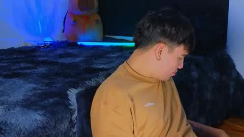 Snapshot of noah_coleman__ chatting on September 23, 1:52 am NOAH online show from September 23, 1:52 am